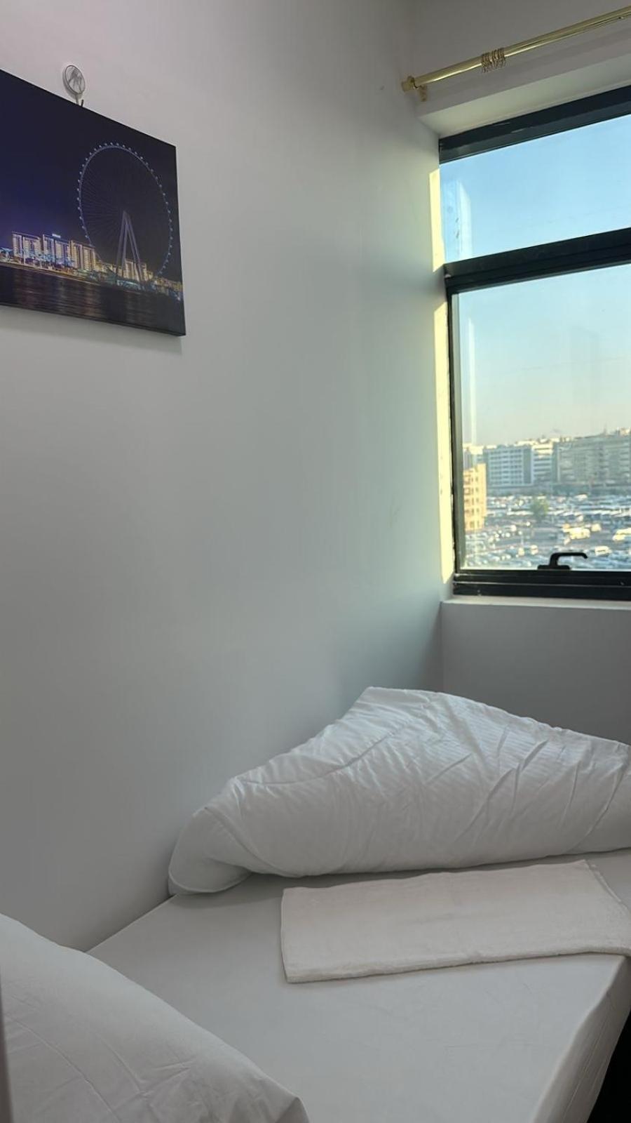 Four Stars Hostel Dubaï Extérieur photo
